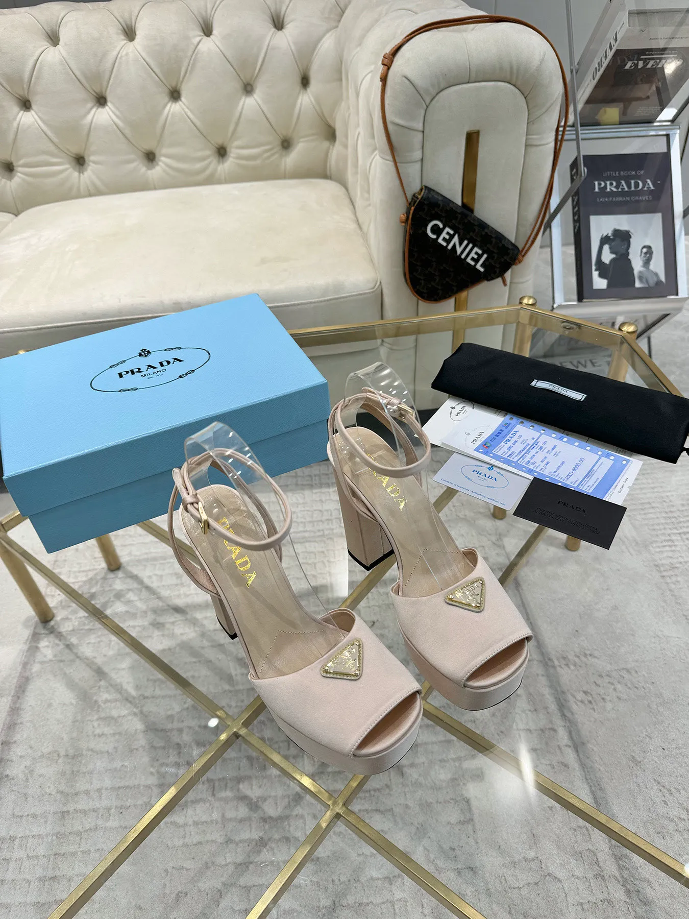 👟👟Ex-factory price 580👟👟 (imitation leather bottom-20) New arrival 👉Ready stock👈Remove the original board and make a 1:1 replica‼ ️The highest version ✅ Prada's early spring catwalk hot style 😘The latest spring style thick heel square toe water platform series (genuine leather outsole) (simulated leather sole) goddess must-have super beautiful on the feet 👉The upper is made of imported original silk, soft and textured, lining + foot pads, imported sheepskin lining, breathable and comfortable, private model water platform, heel, water platform 4M, heel height 13M Code number 35M-39M (34 40 41 42 43 is custom-made and cannot be returned or exchanged)